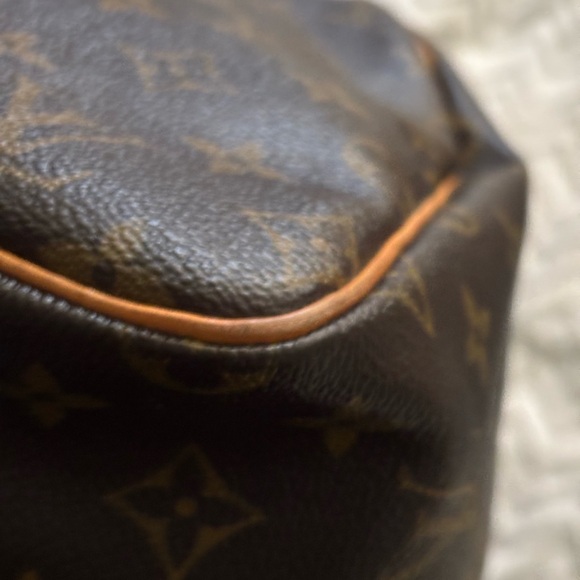 Authentic Louis Vuitton speedy 30 - Picture 6 of 11
